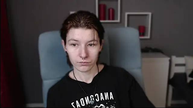 Snapshot of guitarandangell chatting on December 2025 03:17:01 PM guitarandangell online show from December 2025 03:17:01 PM