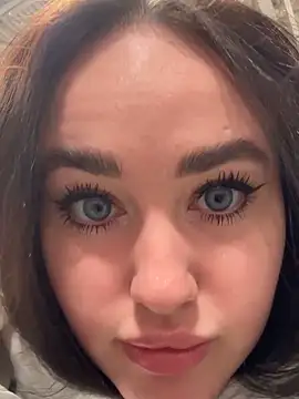 KiraSunshine online show from November 2025 03:27:01 AM