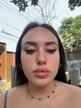 KiraSunshine online show from February 2026 04:57:02 AM