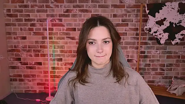 KiraVair online show from March 2026 12:21:02 PM