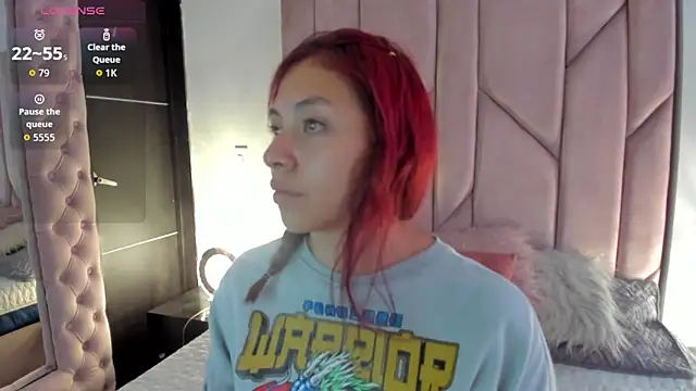 melanie roux   online show from November 2025 01:23:02 PM