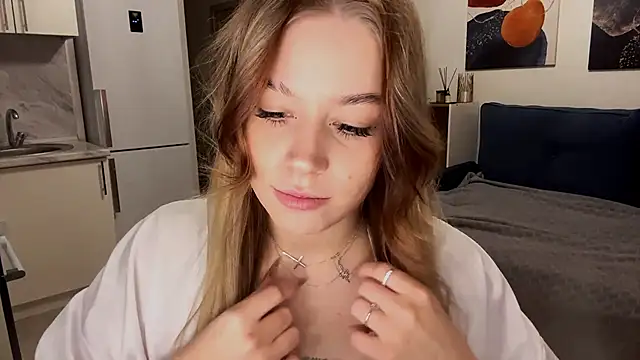 Snapshot of Babymoney_2007 chatting on November 2025 07:05:01 PM Babymoney 2007 online show from November 2025 07:05:01 PM