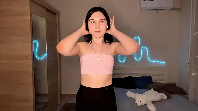 MyraLitterers online show from February 2026 04:38:02 PM