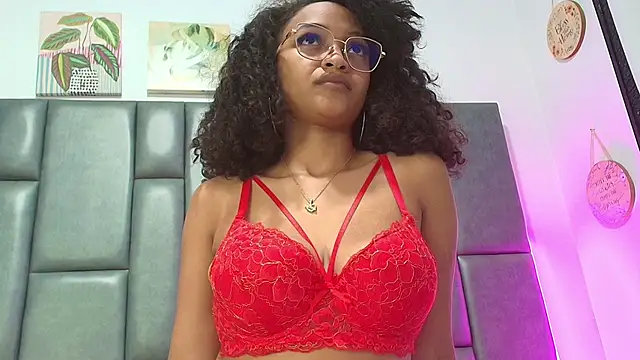 ScarletNoir4u online show from December 2025 02:54:02 AM