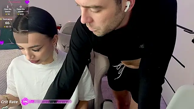 AdeleLaCr0ix online show from November 2025 07:12:01 AM