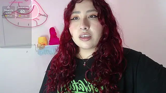 littlee red online show from December 2025 08:47:01 PM