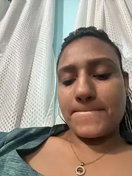 Snapshot of heenashai chatting on November 2025 05:12:01 PM heenashai online show from November 2025 05:12:01 PM