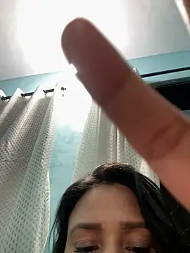 Snapshot of heenashai chatting on November 2025 12:00:01 AM heenashai online show from November 2025 12:00:01 AM