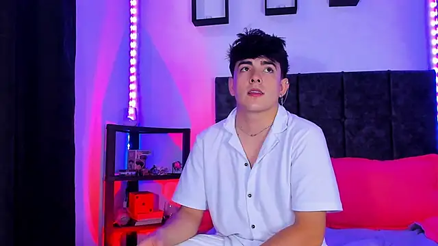 Theo Noxxx online show from November 2025 06:50:02 PM