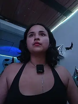 Snapshot of Ladyswap chatting on November 2025 02:43:02 AM Ladyswap online show from November 2025 02:43:02 AM