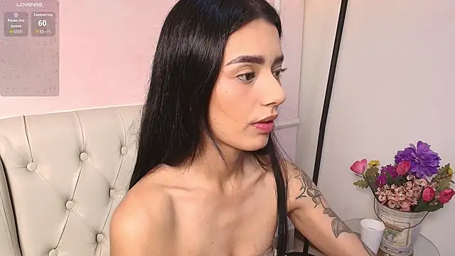 Snapshot of Scarlett_Keller chatting on December 2025 05:20:01 PM Scarlett Keller online show from December 2025 05:20:01 PM