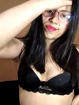 NikkyBlusx online show from October 2025 05:19:02 PM