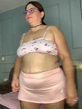 Orianabluee  online show from November 2025 04:00:01 AM