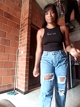 Kaori-Luz online show from December 2025 05:11:02 PM