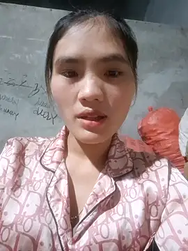 mira-show online show from October 2025 11:23:01 PM