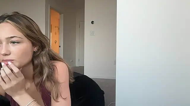 Snapshot of avaowensss chatting on December 2025 11:42:02 PM avaowensss online show from December 2025 11:42:02 PM