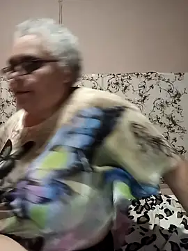 juicyboode online show from November 2025 05:48:02 PM