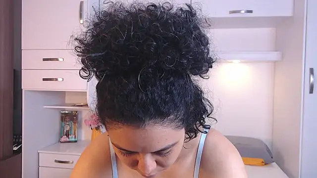 MartiRuis10 online show from November 2025 08:03:01 PM