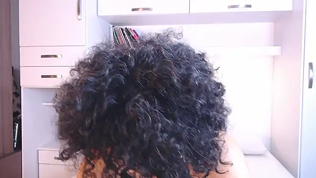 MartiRuis10 online show from November 2025 11:28:01 PM