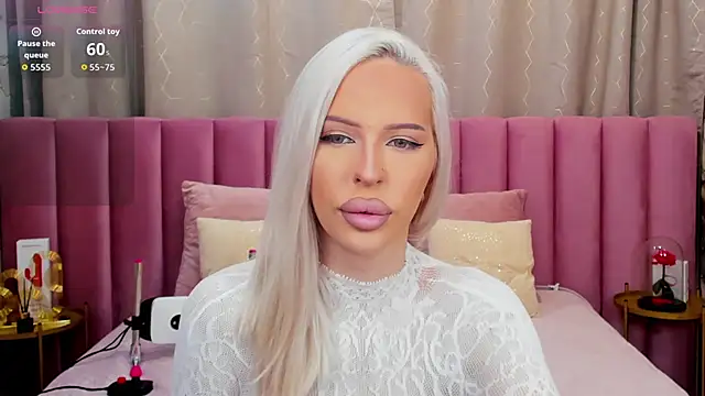 KailaCrystall online show from December 2025 01:21:02 AM