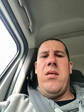 Szeximado31 online show from April 2026 01:05:01 PM