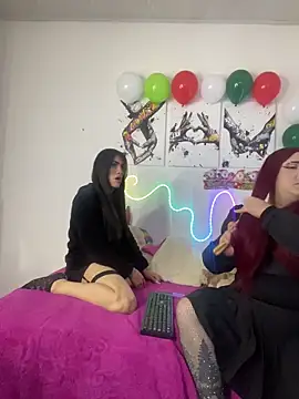 Snapshot of Agattha22 chatting on December 2025 07:57:02 AM Agattha22 online show from December 2025 07:57:02 AM