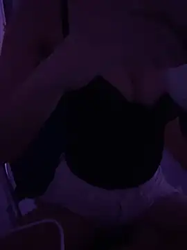 Snapshot of Bong-g chatting on May 2026 02:45:01 PM Bong-g online show from May 2026 02:45:01 PM