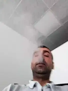 Bugattiveyron1 online show from October 2025 01:00:02 PM