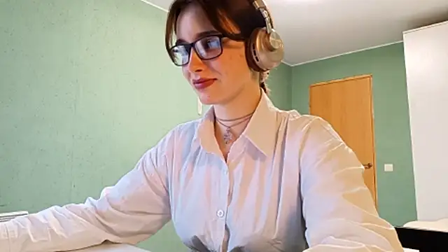 IcyKleys online show from October 2025 12:39:02 PM