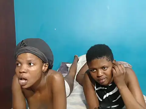 Snapshot of SexySlender_ chatting on December 2025 09:41:02 PM SexySlender online show from December 2025 09:41:02 PM