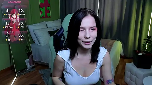 Mell Hyees online show from October 2025 11:40:01 AM