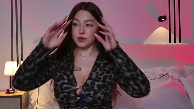 Snapshot of _Tessa_May_ chatting on November 2025 12:14:02 AM Tessa May online show from November 2025 12:14:02 AM