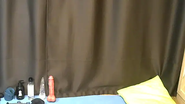 Very-sweet online show from November 2025 05:35:01 PM