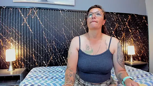 Snapshot of alice_h4rt chatting on November 2025 12:49:02 PM alice h4rt online show from November 2025 12:49:02 PM