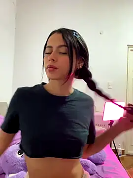 Snapshot of Melannie_ocean1 chatting on November 2025 05:26:01 PM Melannie ocean1 online show from November 2025 05:26:01 PM