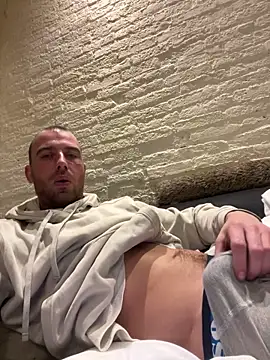 Rotteei1 online show from December 2025 04:06:01 AM