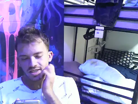 Snapshot of oraharoncohen chatting on November 2025 06:57:02 PM oraharoncohen online show from November 2025 06:57:02 PM