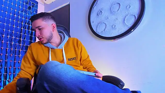 mike 257 online show from February 2026 11:55:01 AM