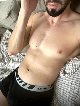 pascoalthalles97 online show from December 2025 11:26:02 AM