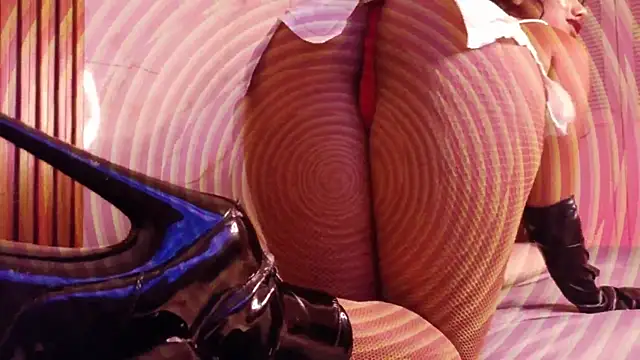 Snapshot of SelenaAbatti_ chatting on October 2025 09:26:02 AM SelenaAbatti online show from October 2025 09:26:02 AM