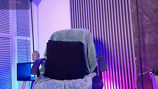 Snapshot of SelenaAbatti_ chatting on November 2025 06:35:01 AM SelenaAbatti online show from November 2025 06:35:01 AM