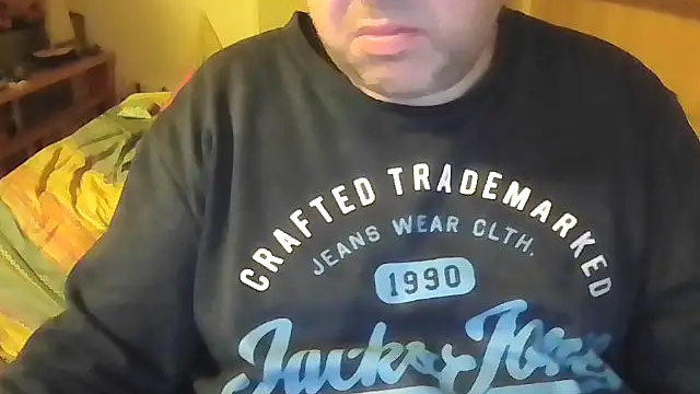 stefistefi8097 online show from December 2025 05:07:02 PM