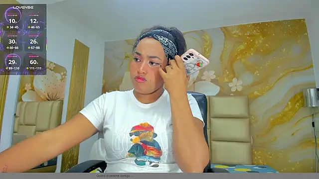 NahomiWalker  online show from February 2026 08:39:01 PM