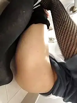 Snapshot of keylafemboy01 chatting on October 2025 08:51:02 PM keylafemboy01 online show from October 2025 08:51:02 PM