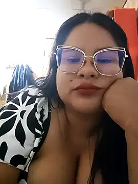 Snapshot of celeste122595 chatting on November 2025 01:33:02 PM celeste122595 online show from November 2025 01:33:02 PM