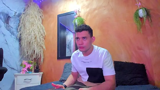 Snapshot of Jax_Thunder chatting on February 2026 01:40:01 PM Jax Thunder online show from February 2026 01:40:01 PM