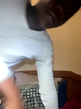 Snapshot of maloya267 chatting on December 2025 10:58:02 PM maloya267 online show from December 2025 10:58:02 PM