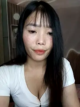 Snapshot of Fish_yellow chatting on November 2025 07:07:03 AM Fish yellow online show from November 2025 07:07:03 AM