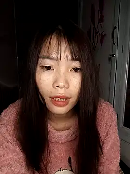 Snapshot of Fish_yellow chatting on November 2025 10:14:02 PM Fish yellow online show from November 2025 10:14:02 PM