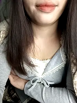 Snapshot of Fish_yellow chatting on November 2025 10:42:02 PM Fish yellow online show from November 2025 10:42:02 PM